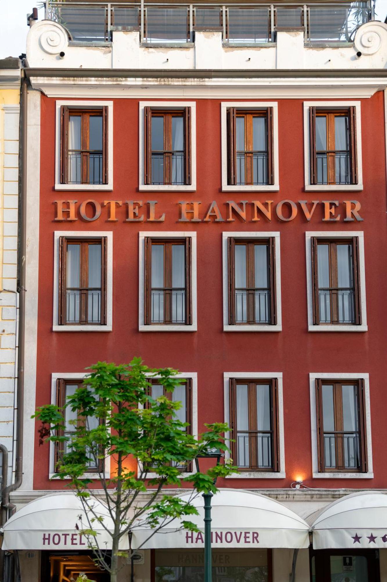 Hotel Hannover Grado Bagian luar foto