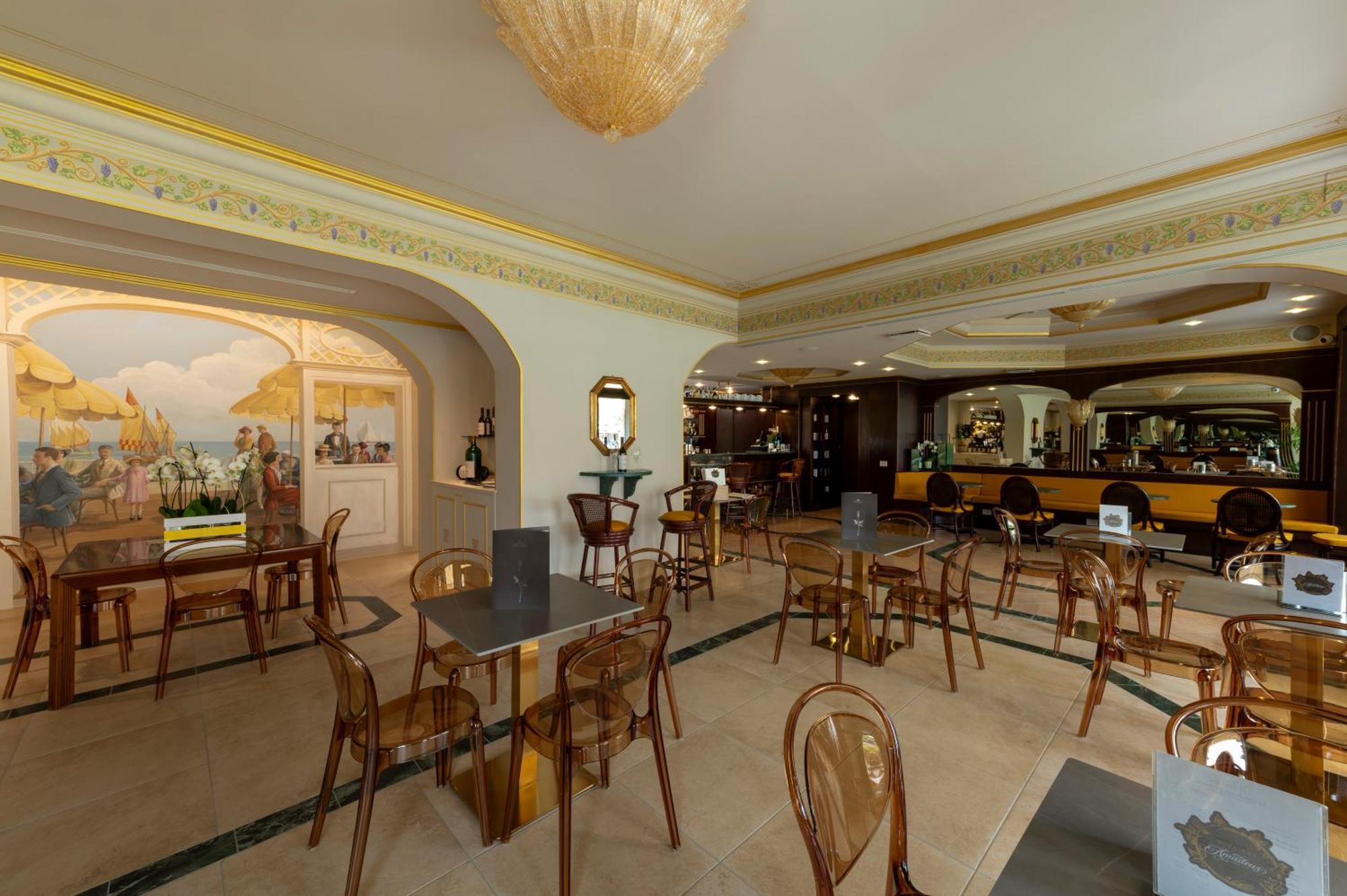 Hotel Hannover Grado Bagian luar foto