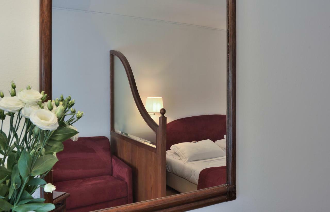 Hotel Hannover Grado Bagian luar foto